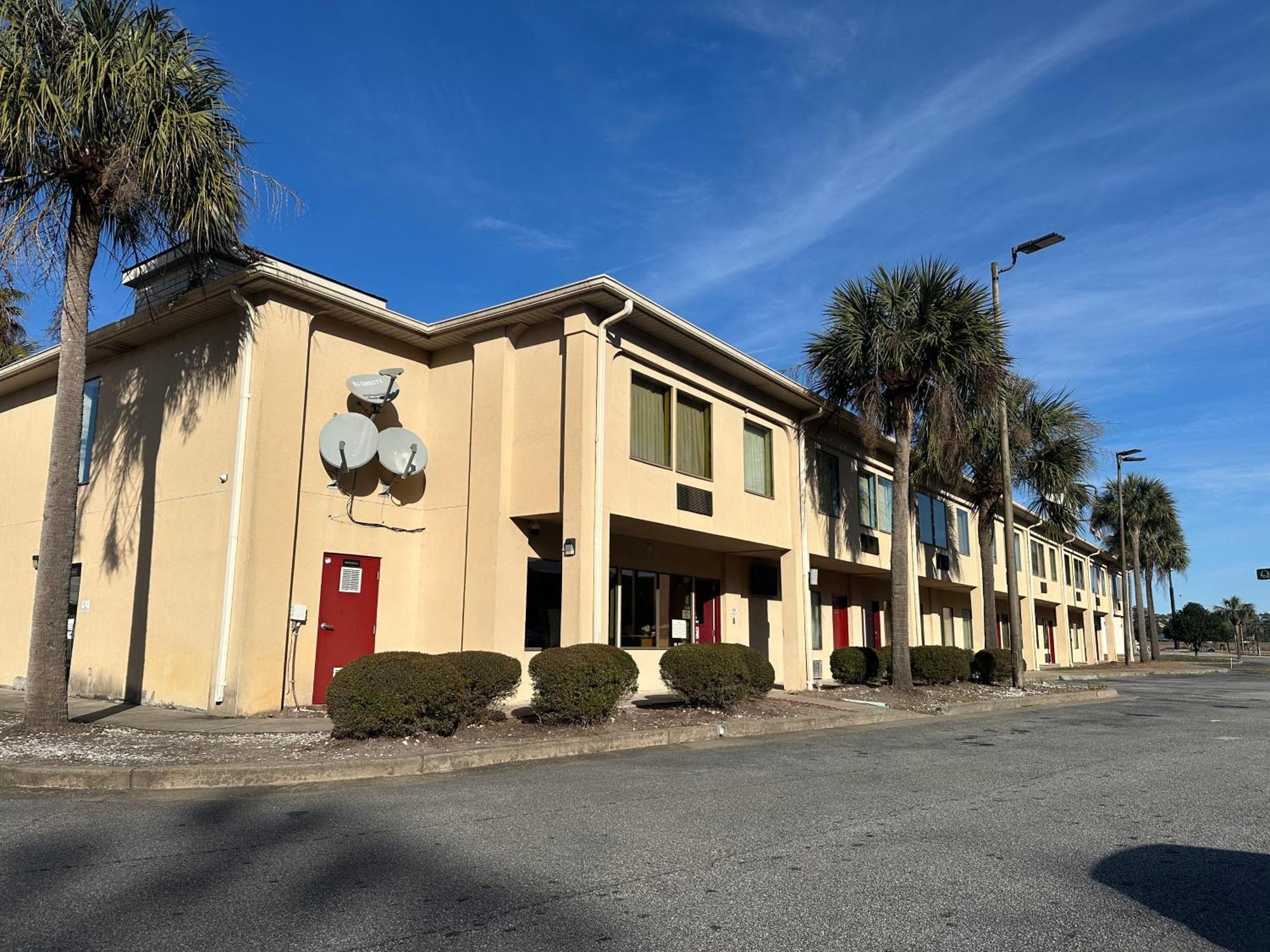 Guest Cottage & Suites By Oyo Brunswick-Golden Isles Eksteriør billede
